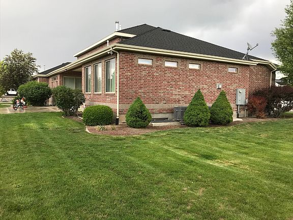 4th image of 1103 S Waterside Dr