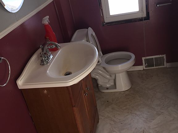 5th image of 204 Cleveland Ave