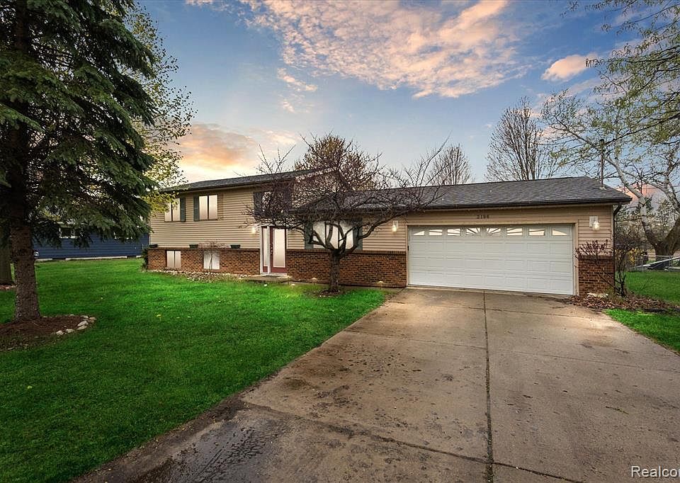 2196 S Vassar Rd, Burton, MI 48519 Zillow