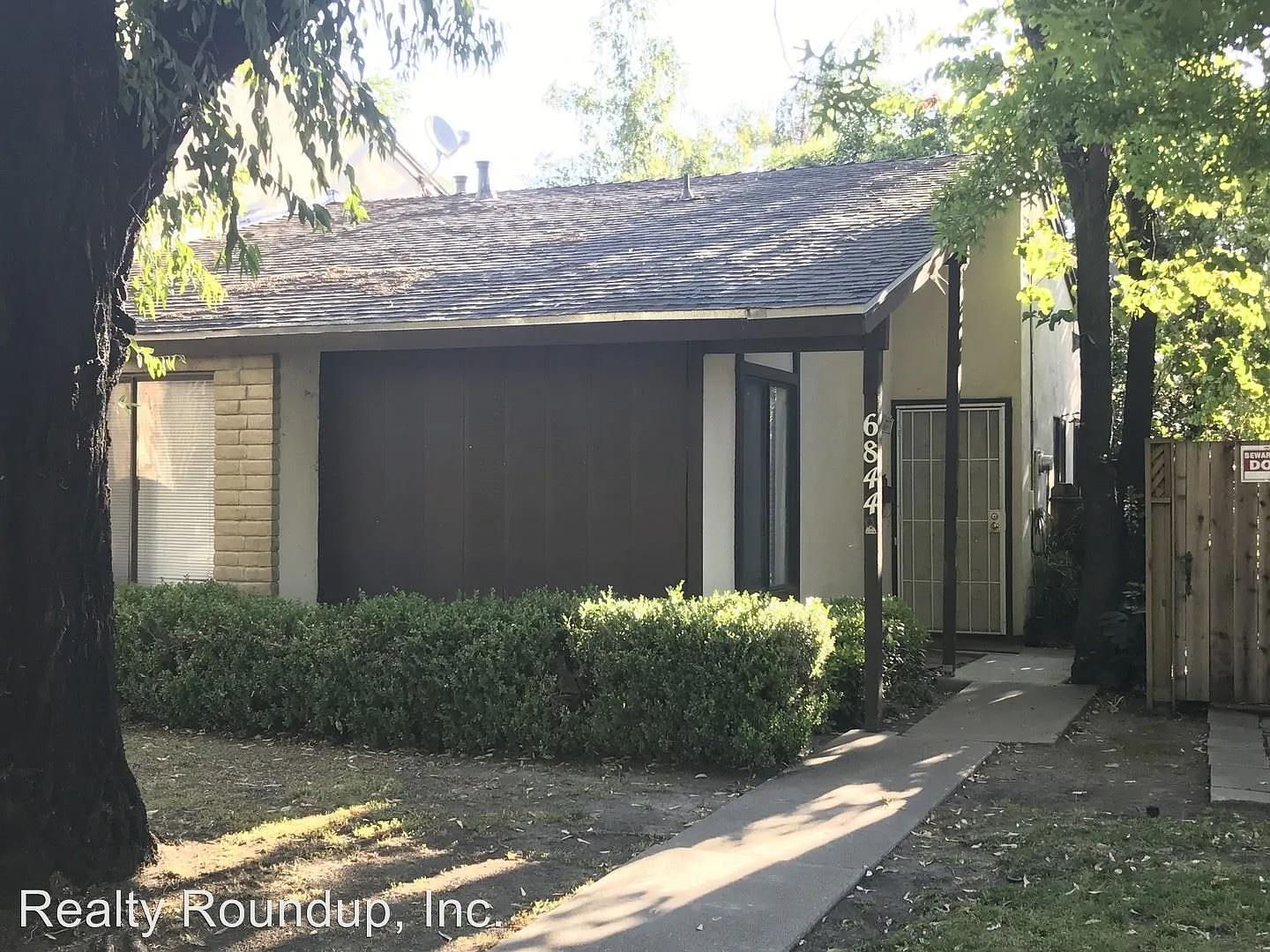 6844 Butler Ct photo 1