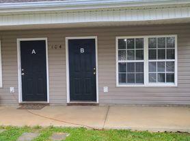 104 Garden Spot Cir, Liberty, SC 29657, B