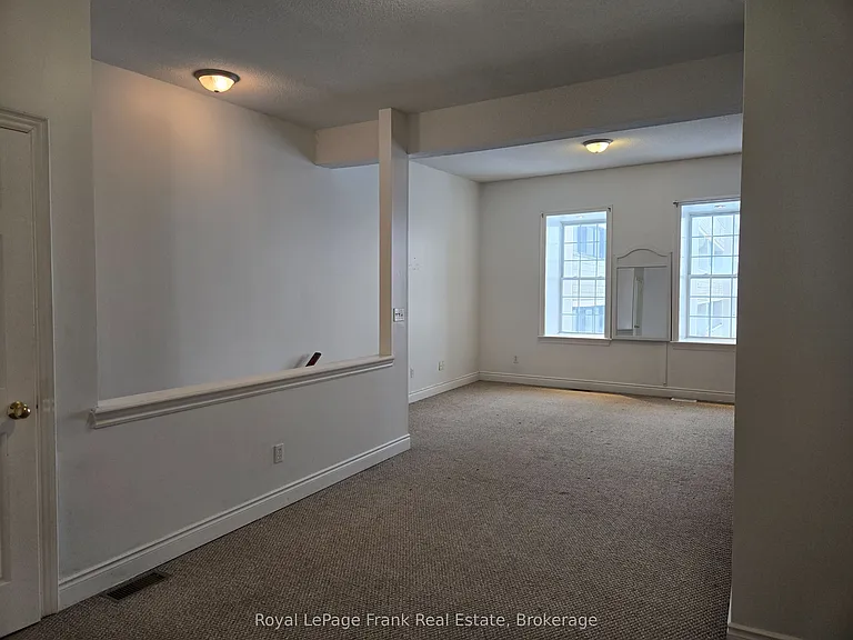 54 King St E #205 — Photo 7