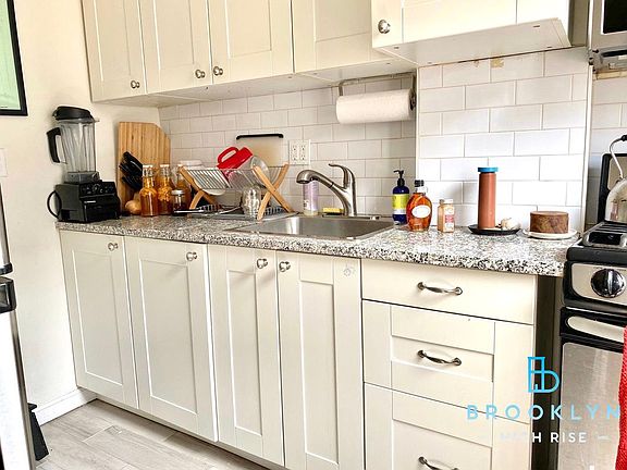 3rd image of 2251 Church Ave #2FF