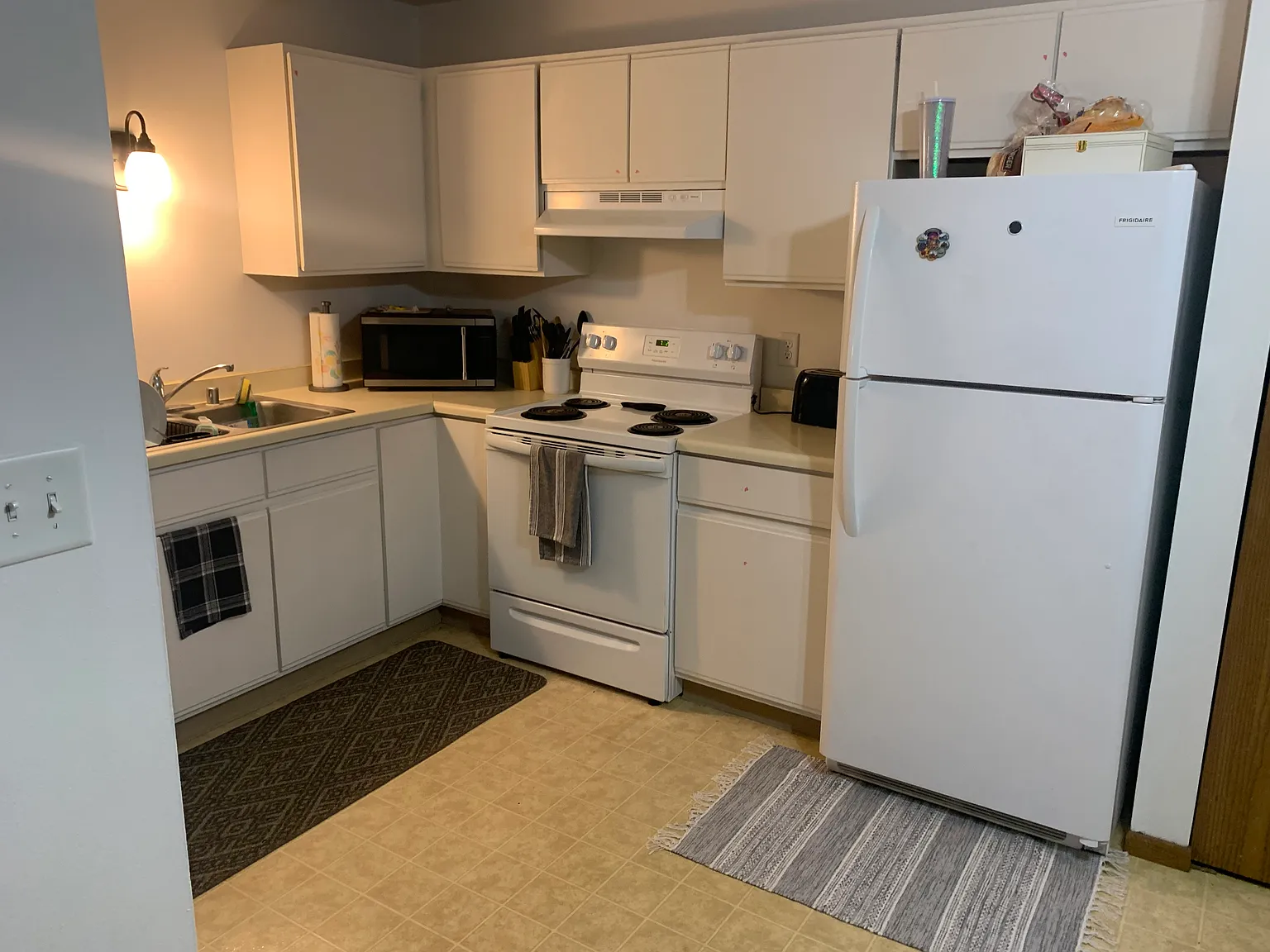 2 bed, 1000 sqft, $1,125 — Photo 3