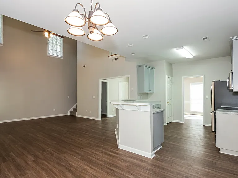 10421 Henbane Ct — Photo 7