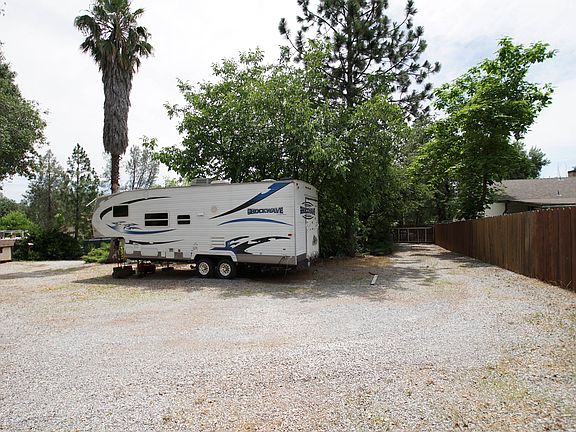 3rd image of 4525 Boca St