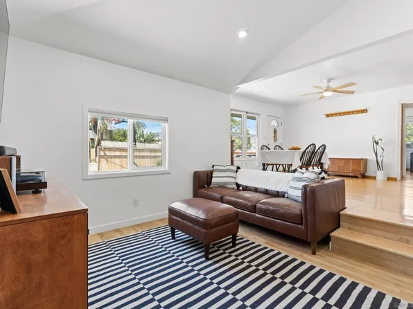 9451 San Francisco St, Spring Valley, CA 91977