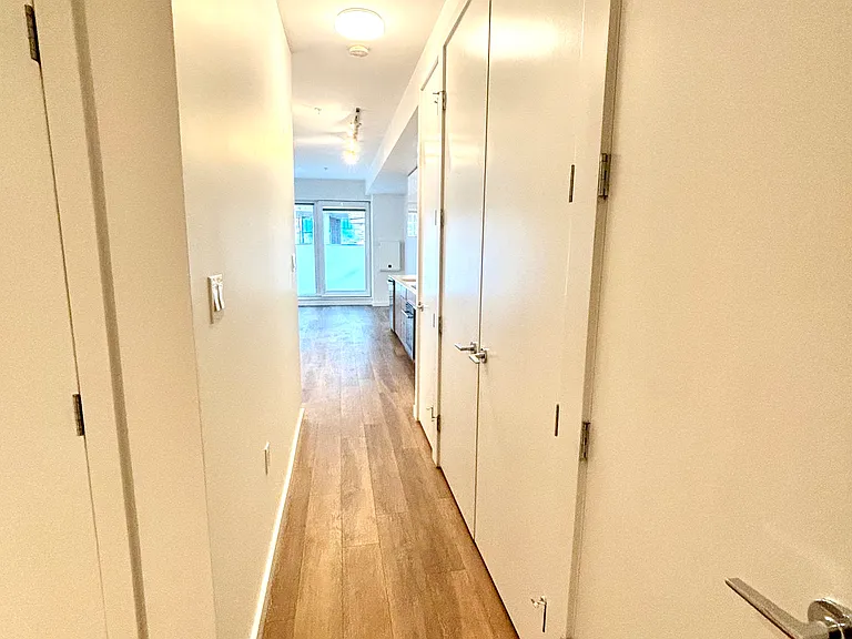 303 E Pender St — Photo 12