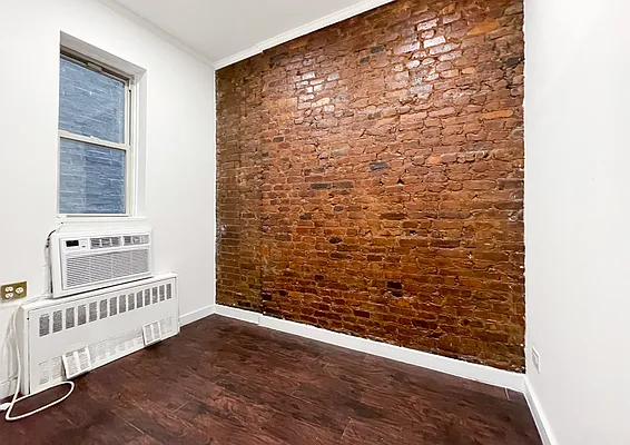 Rented by Kahen Properties | media 15