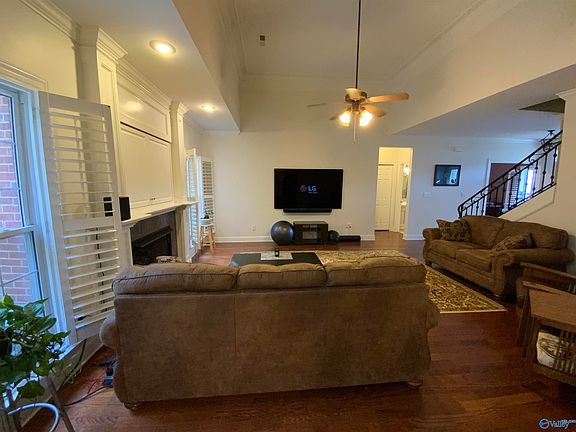 3rd image of 3014 Box Canyon Rd SE