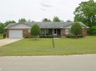319 S Terrell St, Metter, GA 30439