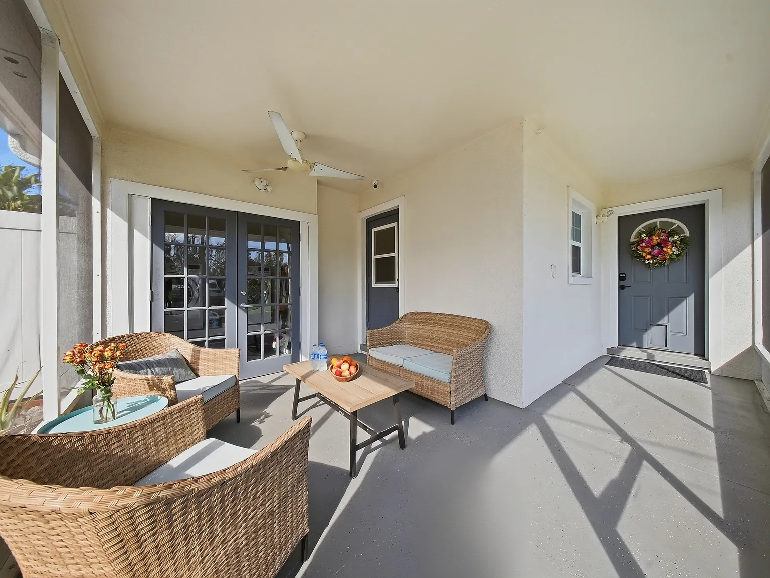 3915 W Gray St — Photo 4