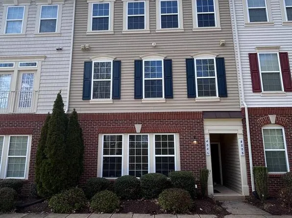 4888 Dane Ridge Cir, Woodbridge, VA 22193