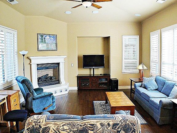 3rd image of 18460 Altimira Cir