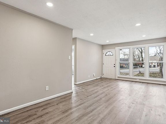 2nd image of 2307 Tuemmler Ave