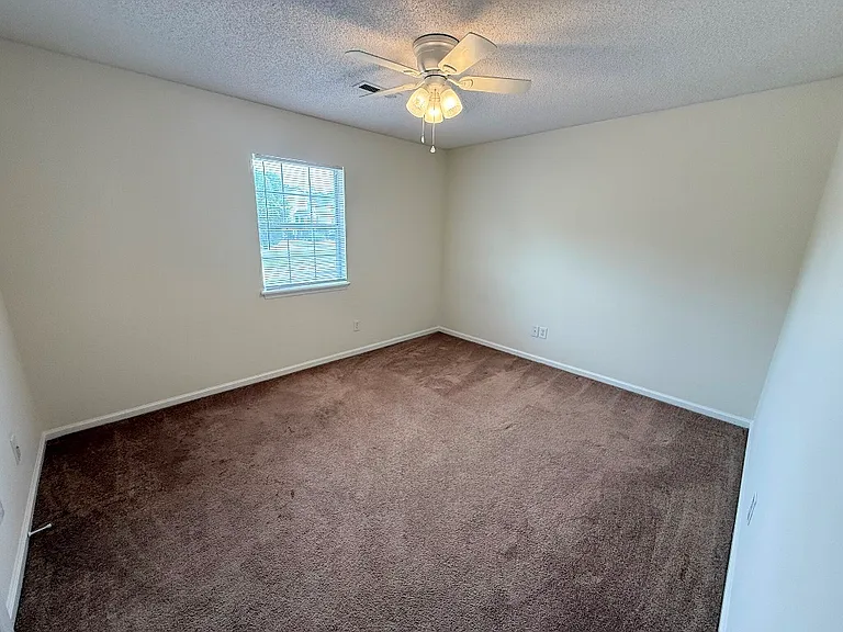 104 Benin Ct #B — Photo 18