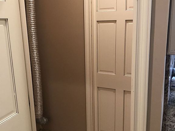 E8E58067-E422-4788-A23F-302E434C02F0