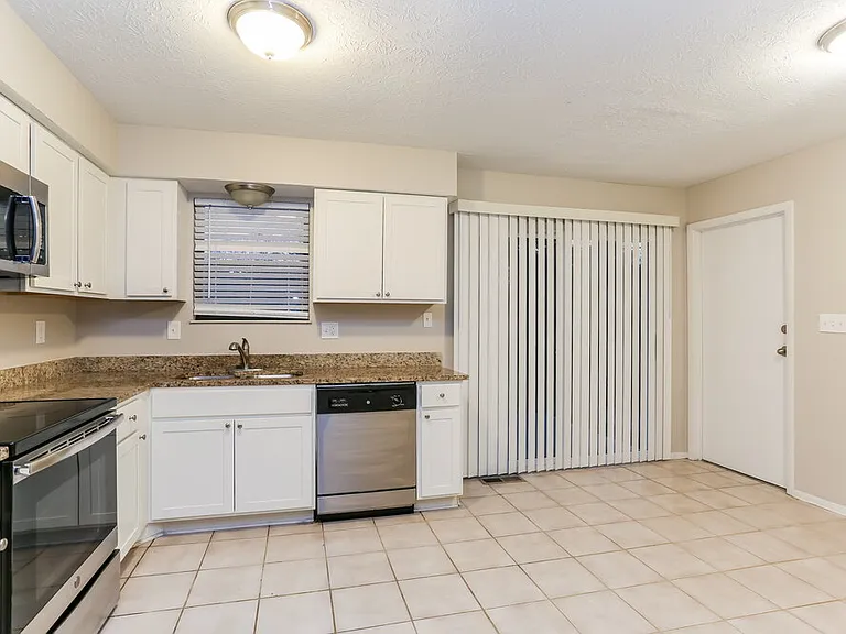 4865 Heaton Rd — Photo 7