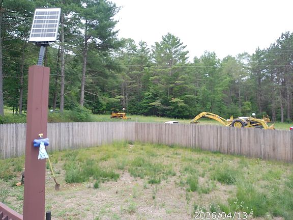 5th image of 122 Fox Run Rd