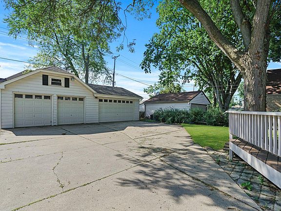 5th image of 628 7th Ave