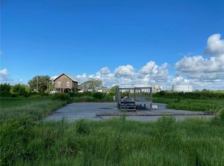 165 Middle Rdg, Cameron, LA 70631