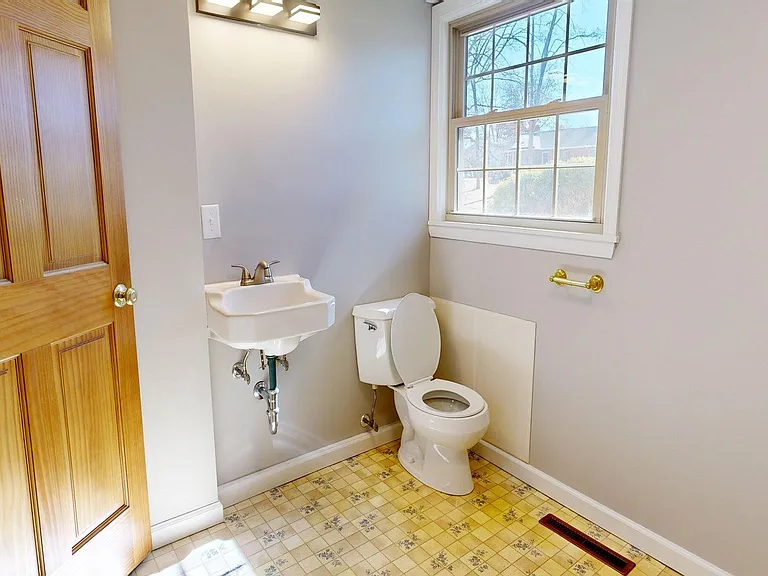 3280 E Oakwood Ave — Photo 13