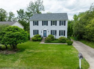 98 Loire Valley Dr, Pittsburgh, PA 15209