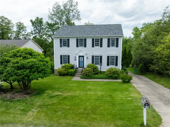 98 Loire Valley Dr, Pittsburgh, PA 15209