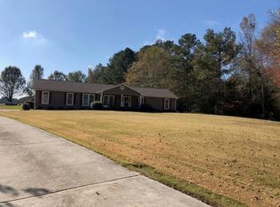 115 Crabtree Dr, Tunnel Hill, GA 30755