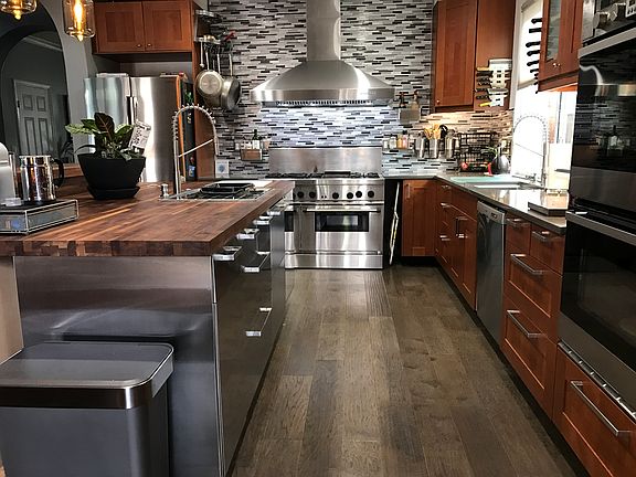 3rd image of 7732 Belle Rose Cir