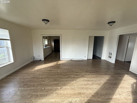 3rd image of 115 N 5th St
