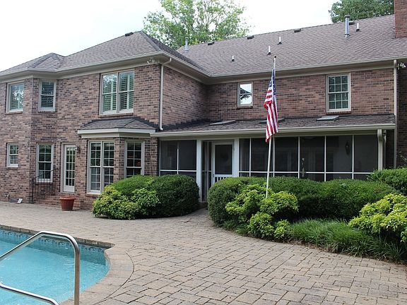 2nd image of 2127 Riverbend Dr