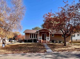 302 Hillcrest Dr, Reinbeck, IA 50669