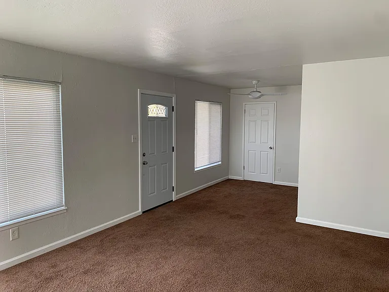 1314 Ashby Ave — Photo 10