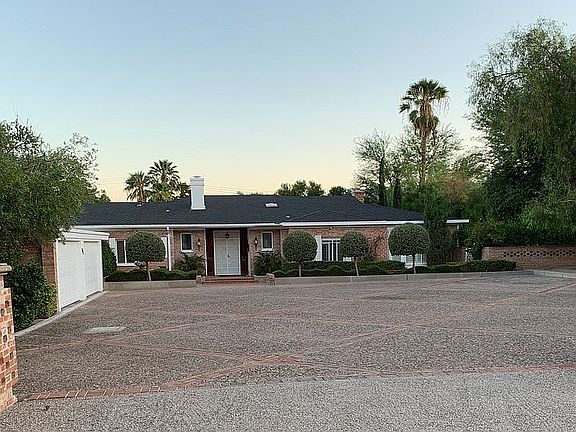 2nd image of 85 E Calle Primorosa