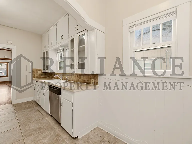 525 S Chautauqua Ave — Photo 33