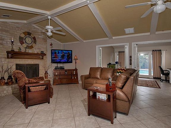 5th image of 10719 Archmont Dr