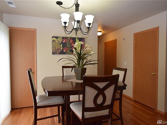 3rd image of 21639 SE 297th St