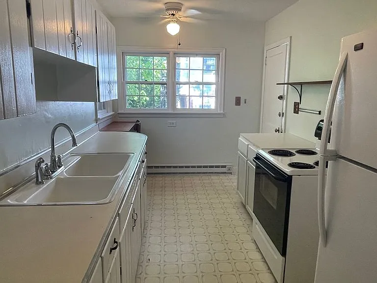 101 Brevard Rd — Photo 5