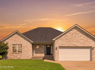 1590 Stringer Ln, Mount Washington, KY 40047