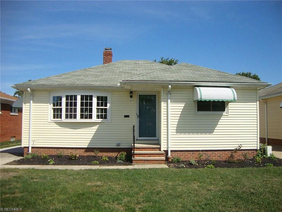 1st image of 365 E 309th St