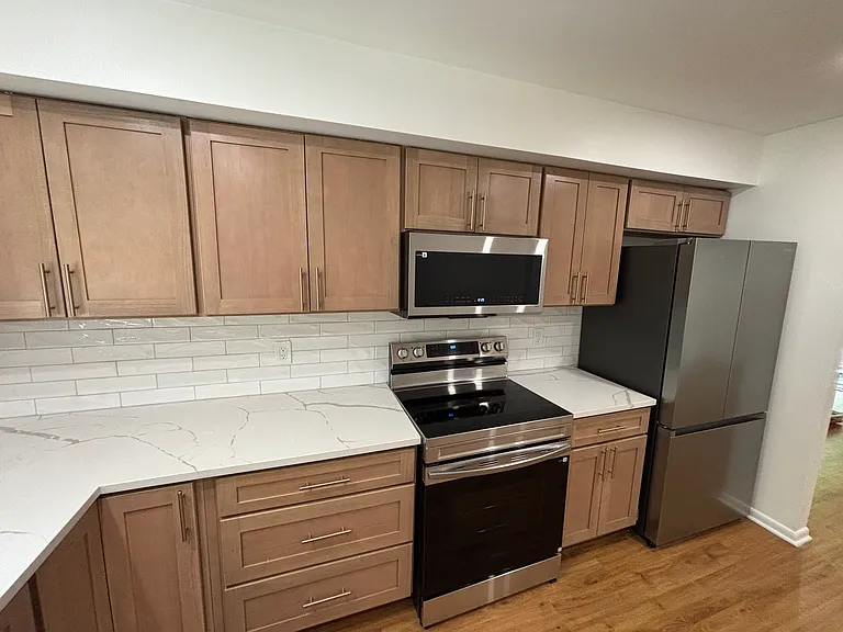 12 Seaman Ave #A — Photo 5