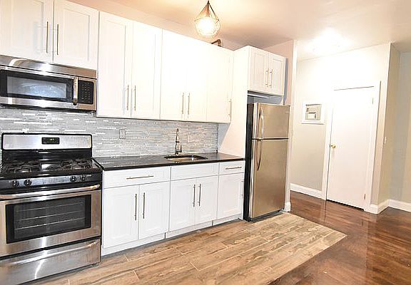 2nd image of 480 Concord Ave APT 2A