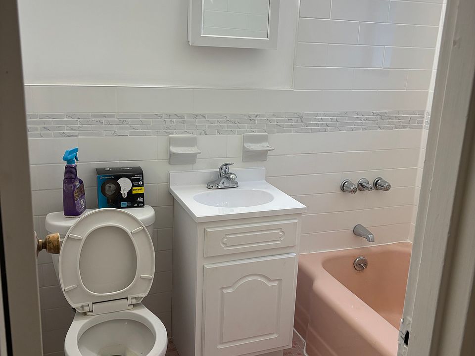 2nd image of 747 E 226th St APT 1C