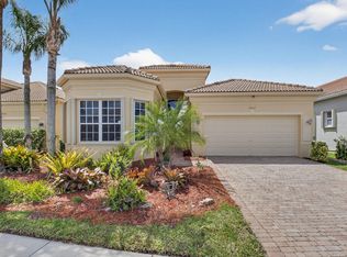 7032 Vivaldi Ln, Delray Beach, FL 33446