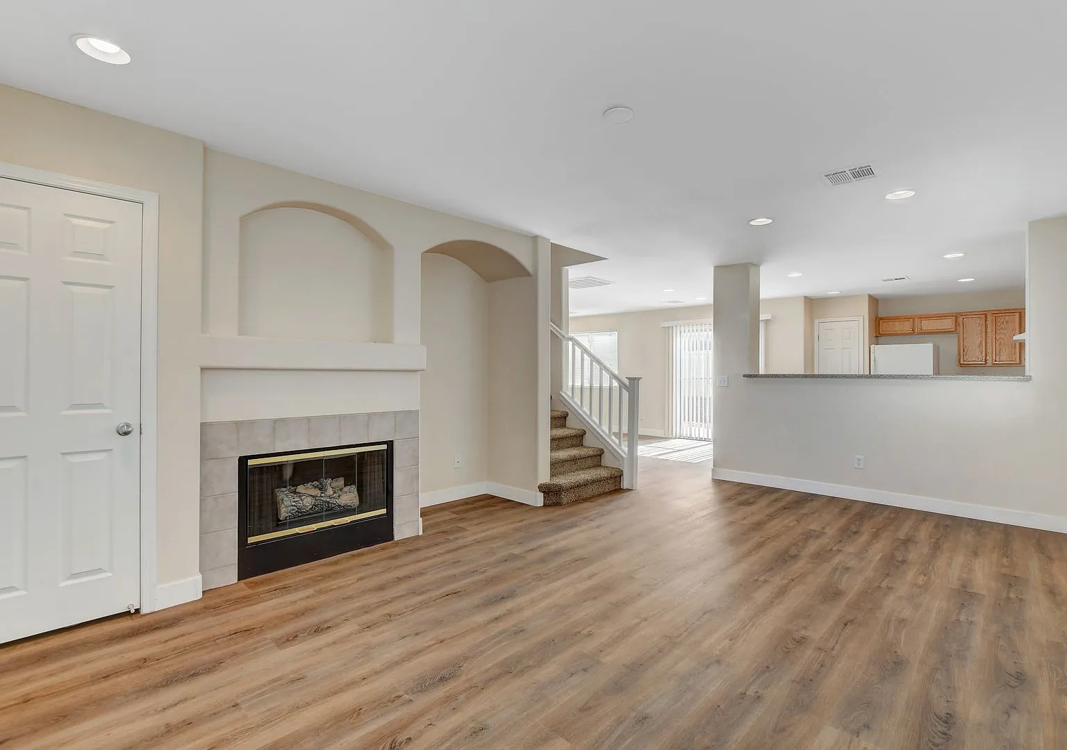 10531 Pena Blanca Court — Photo 4