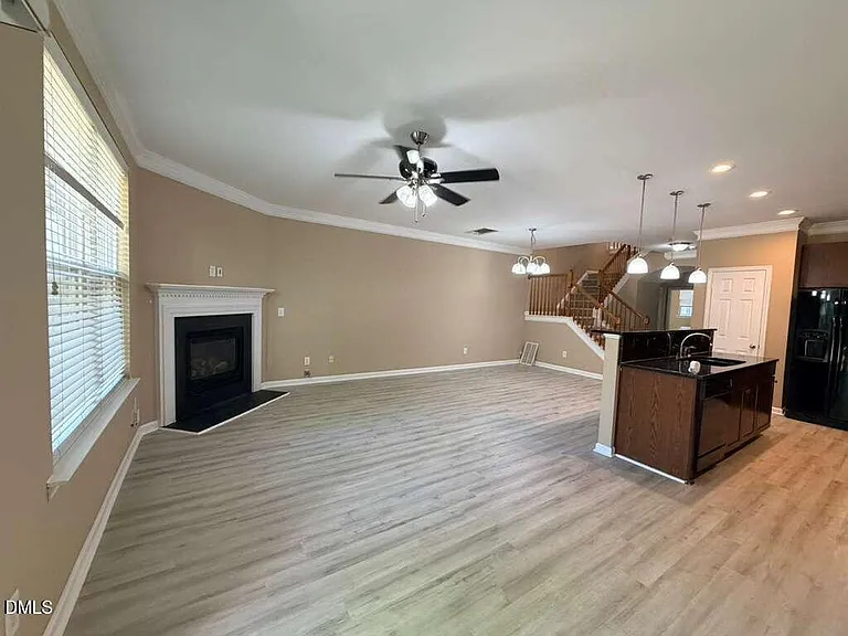 1061 Remington Oaks Cir — Photo 9