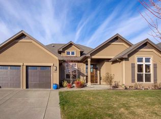4023 Crystal Springs Dr, Medford, OR