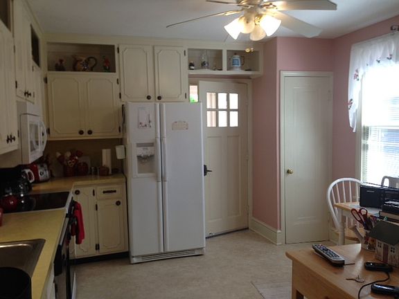4th image of 1009 N 5th St