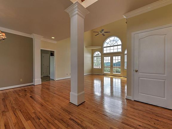 2nd image of 216 Briarfield Dr